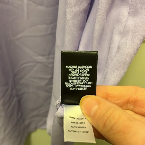 TORRID Purple Women's cutout blouse size 3 - Picture 4 of 7